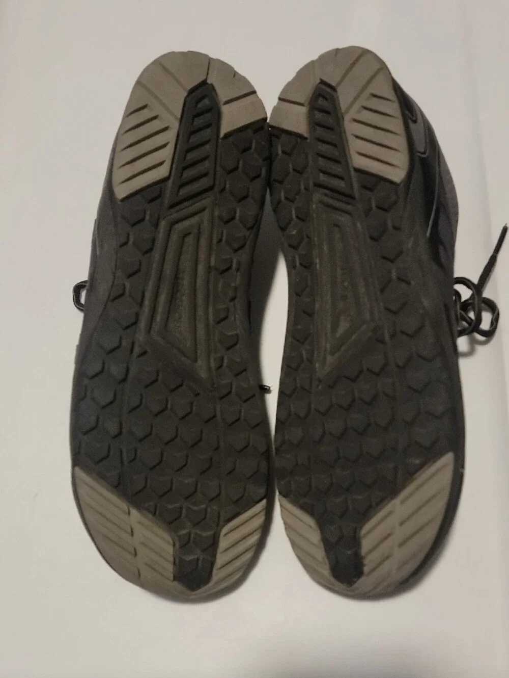 Xero HFS-11 Black Minimalist Athletic Sneakers Women's Size 9.5